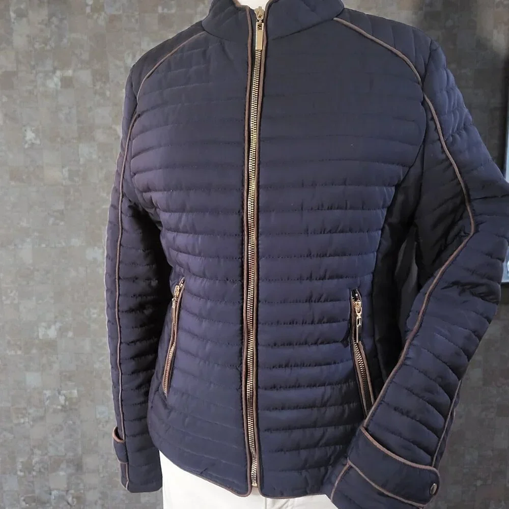 Daisy women’s quilted, lightweight warm jacket‎ in size L, Navy blue